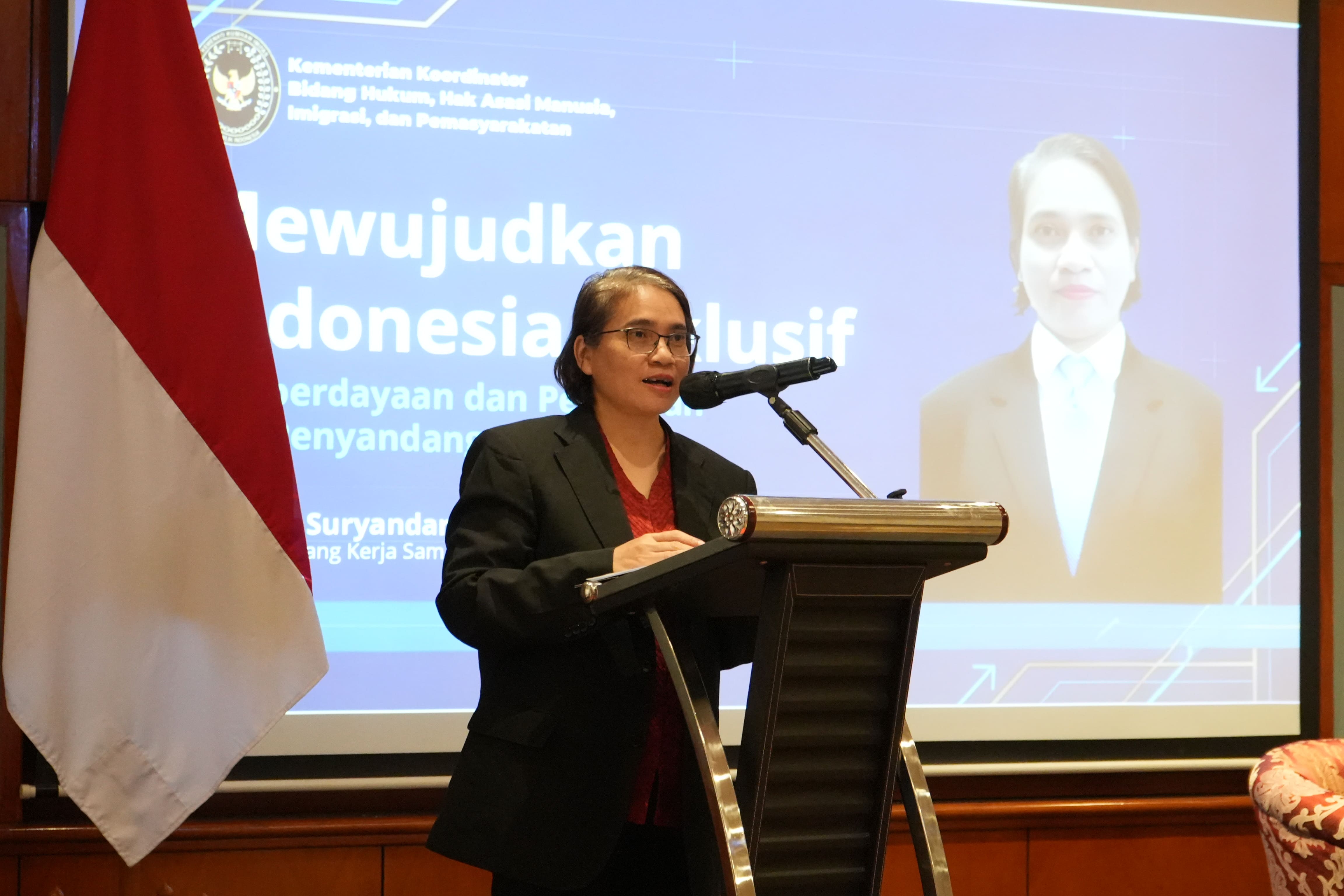 Foto Ibu Cahyani Sundari